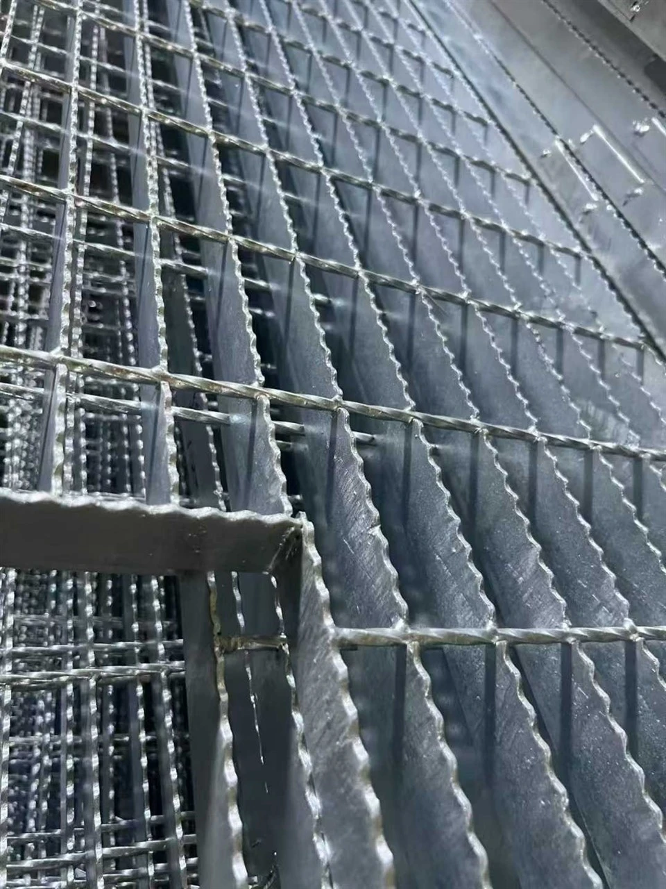 Heavy-Duty Steel Grating For Wind Power Platforms high quality Heavy-Duty Steel Grating For Wind Power Platforms high quality